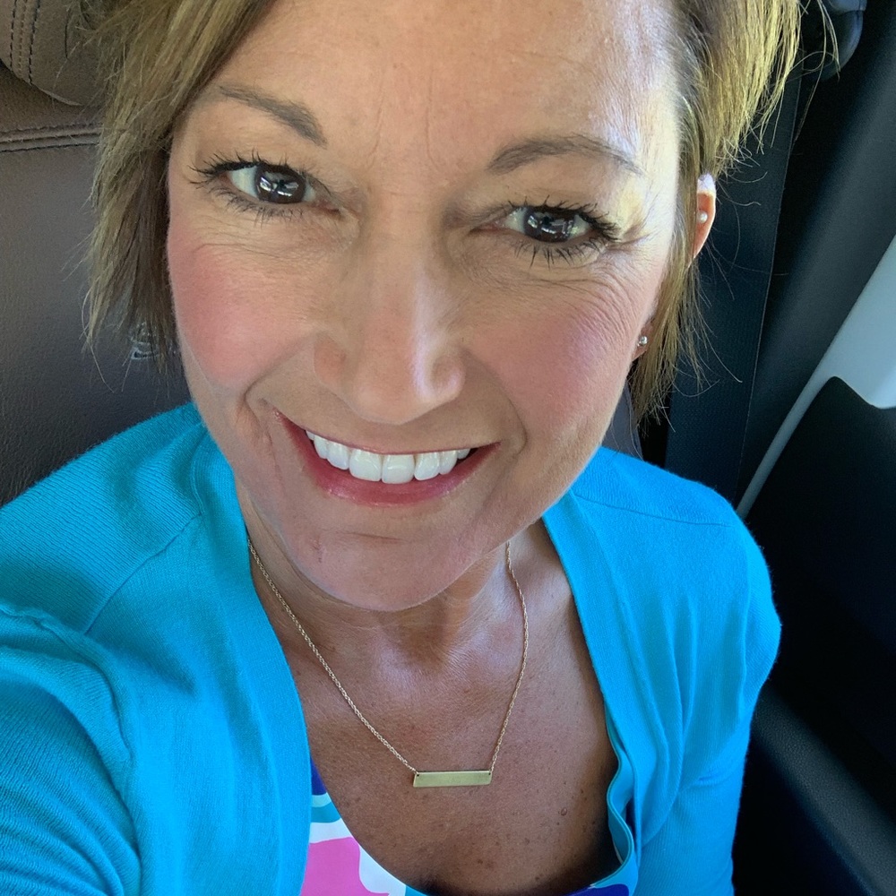Meet your Posher, Lisa